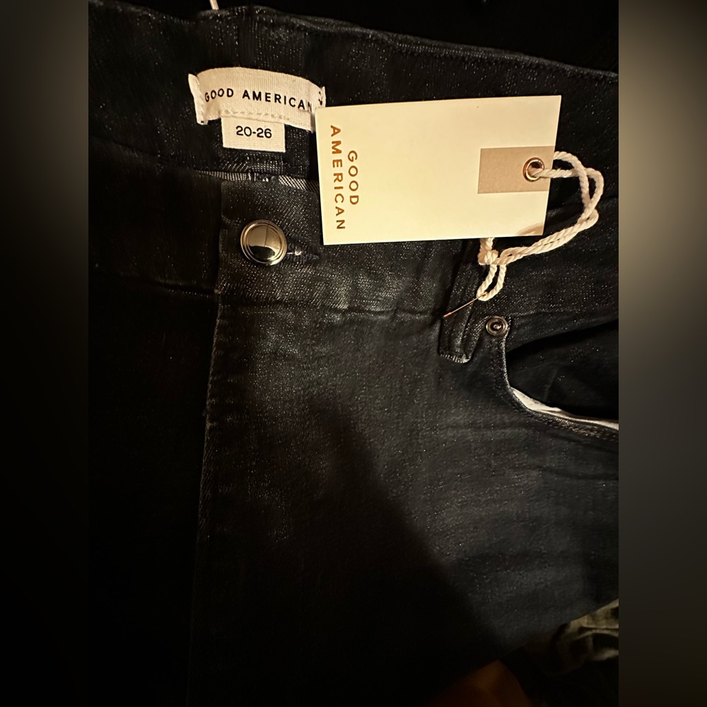 Good American Always Fits Jesns Good
Classic Jeans Sz 20-26 NWT - Picture 7 of 8